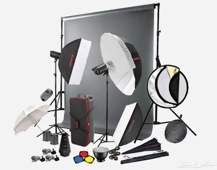 استديو تصوير يحتوي على 4 خلفيات متنوعه وقاعده اكرليك وحامل 0