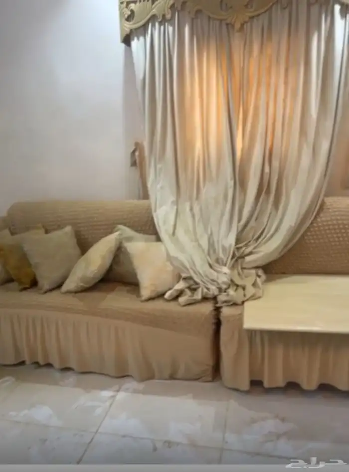 3 مكيفات للييع 1 24 وحده 2 18 وحده   مدخل   دولاب مطبخ 6