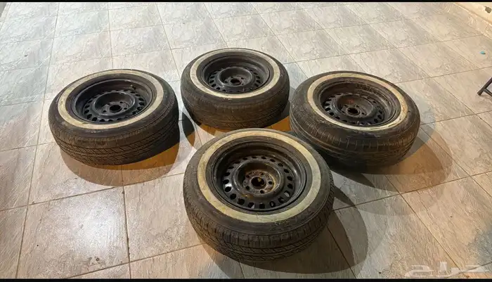 جنوط مرسدس اسود مع كفرات 0