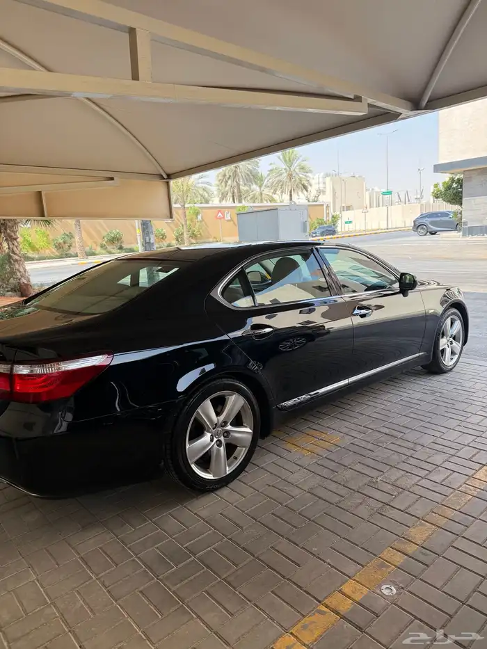 لكزس LS460L موديل 2008 مخزن فعليا 12