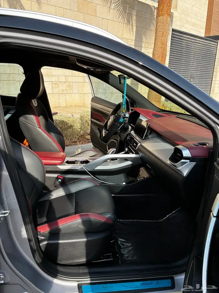 Geely Coolray Plus 2022 17
