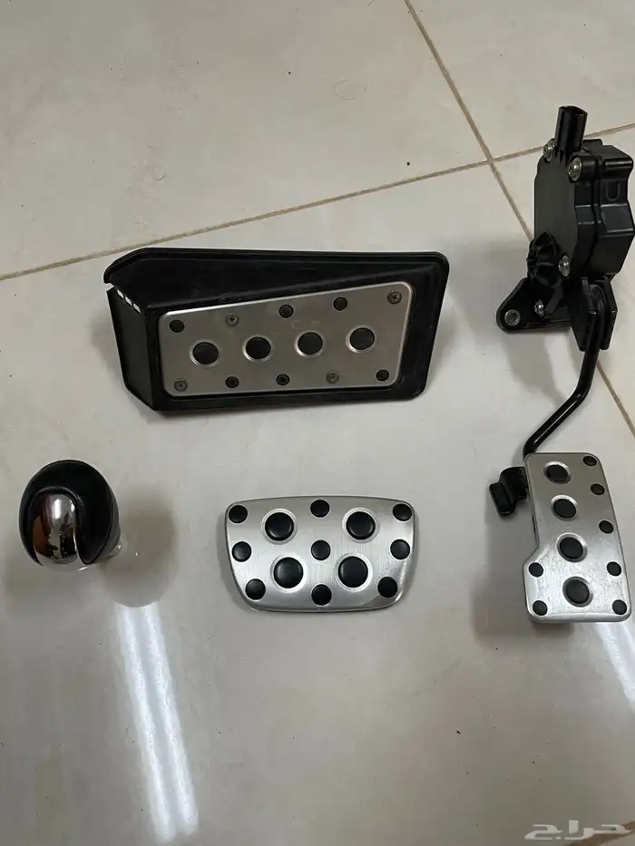 قطع مستعمل لكزس is 300 2008 14