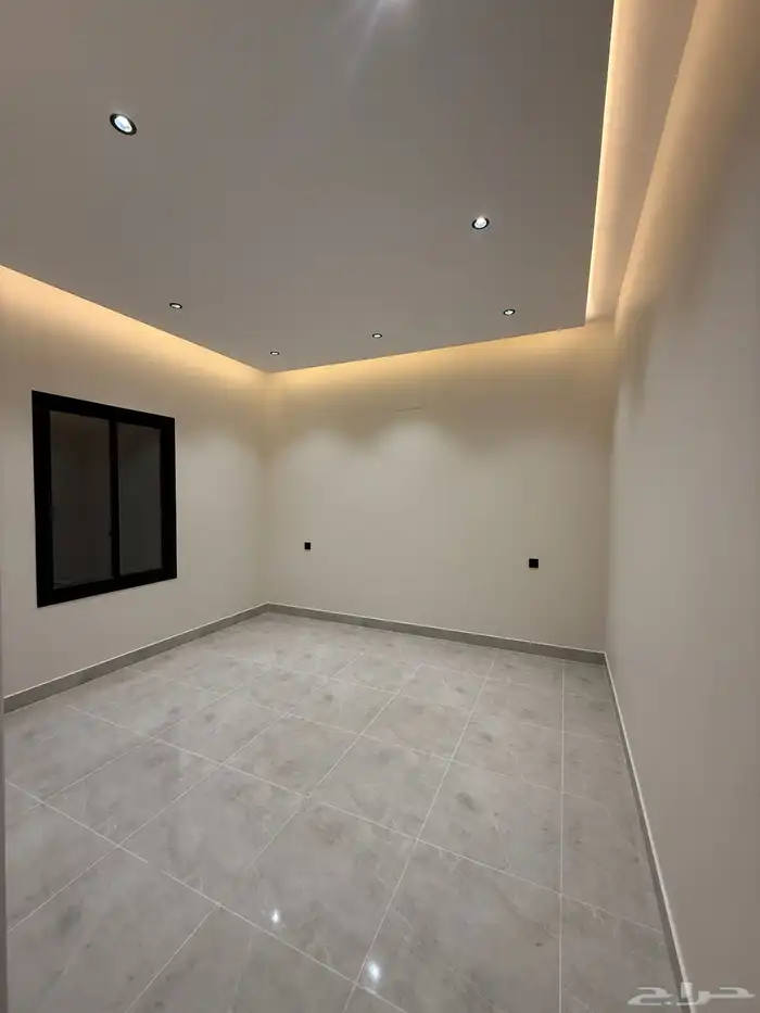 للبيع ادوار علويه وادوار ارضيه بمساحات كبيره بدرة المحاله 20