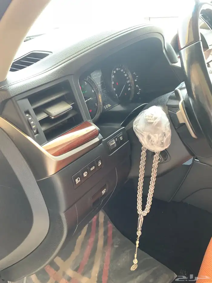 لكزس Lx 2019 فل كامل شرط الفحص 7