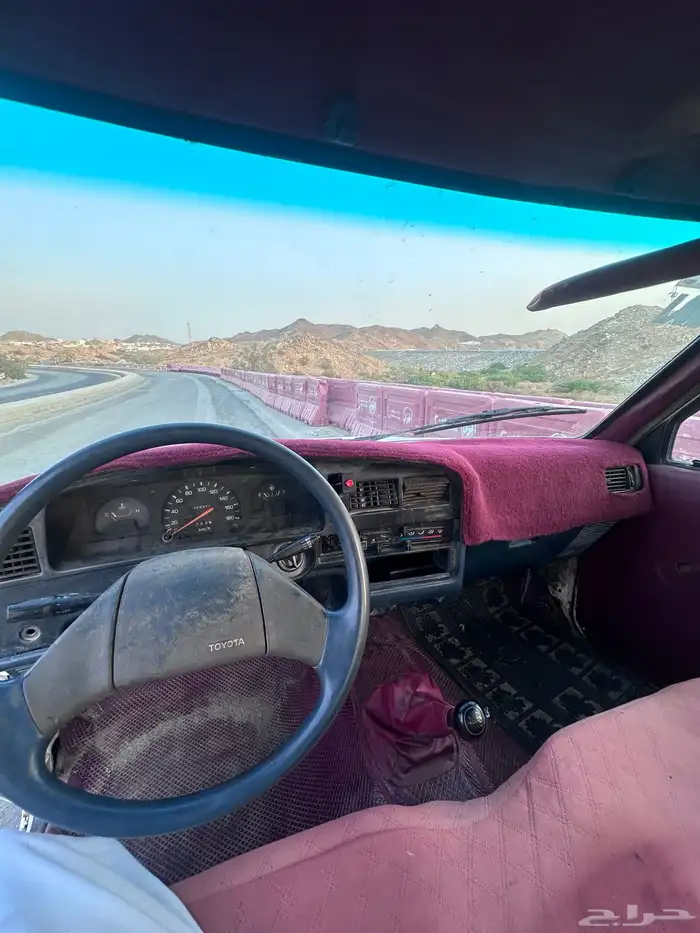 هايلوكس 1990 8