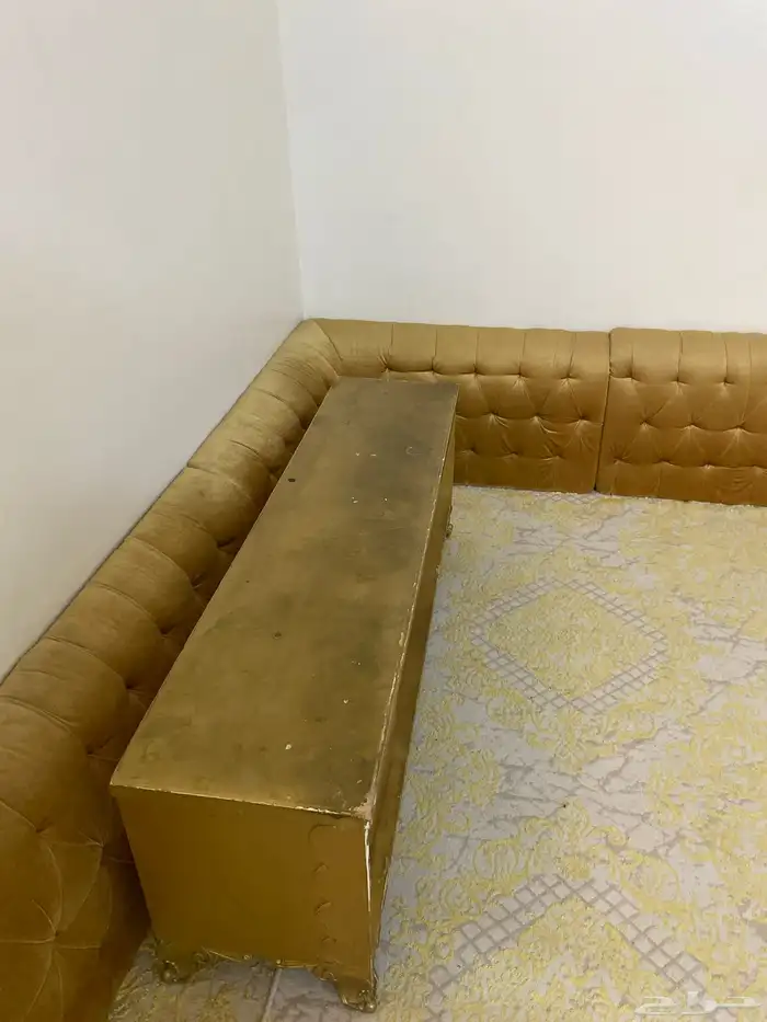 طاولة شاشه 1