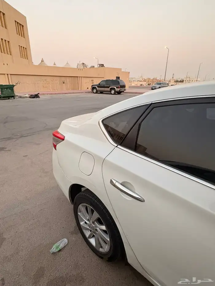 سيارة اقتصادية ونضيفه 4