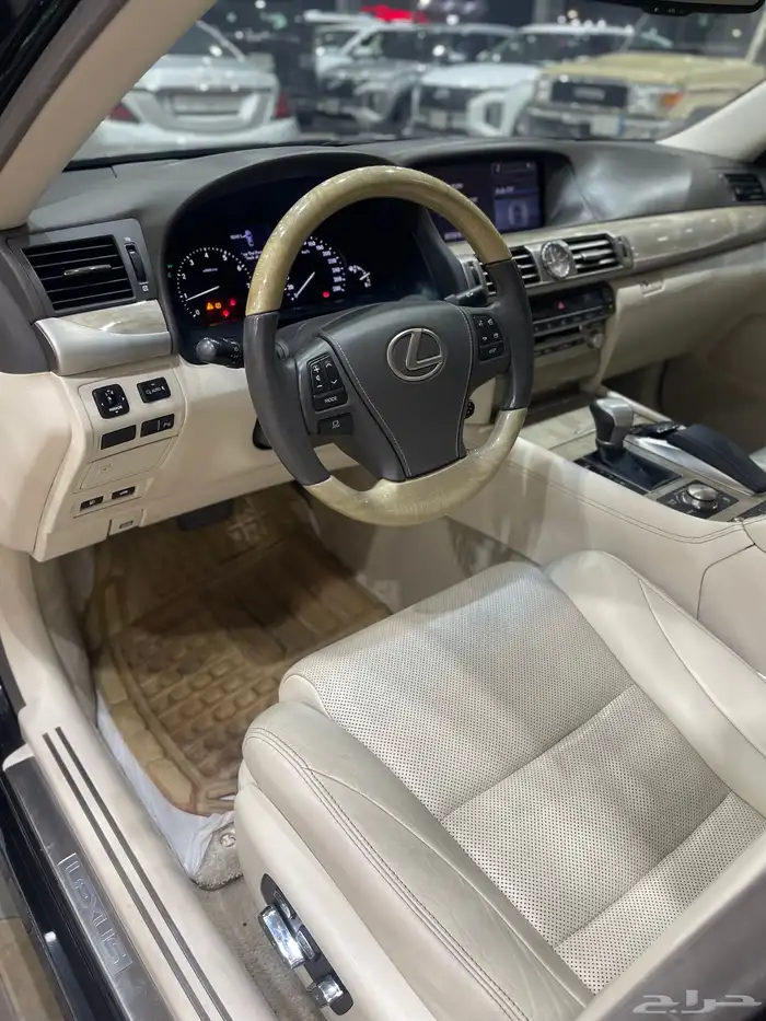 لكزس LS 460L موديل 2014 مخزن 6