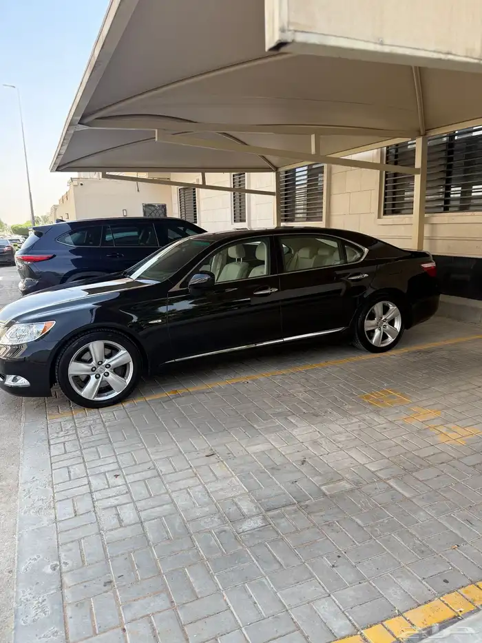 لكزس LS460L موديل 2008 مخزن فعليا 8