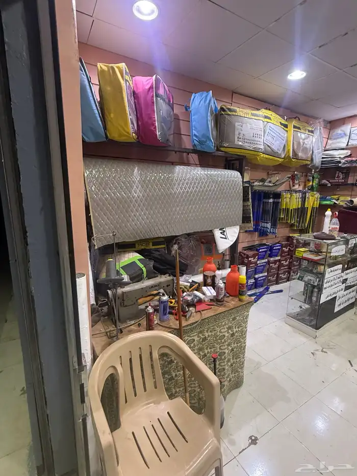 محل زينة سيارات للبيع أو لتقبيل أو شاركه 0