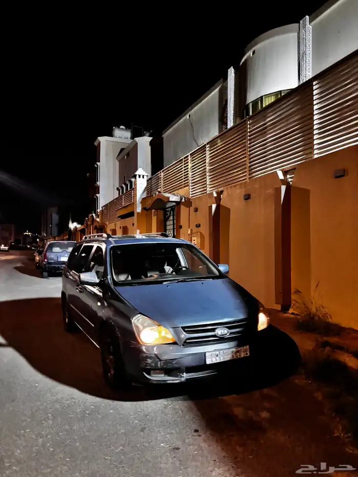 للبيع كيا كرنفال 3