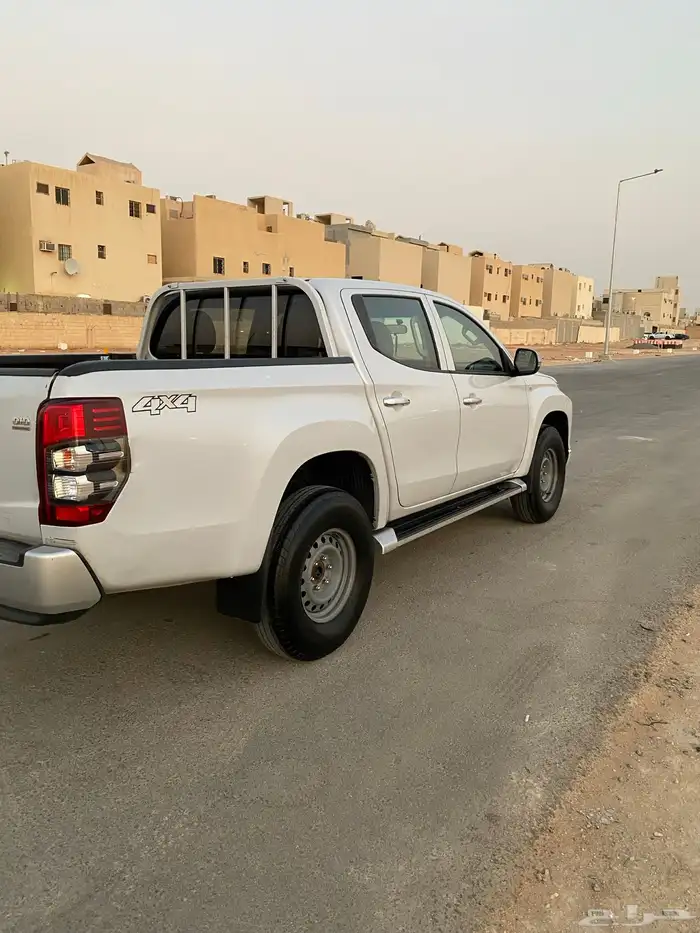 مستوبيشي L200 2020 1