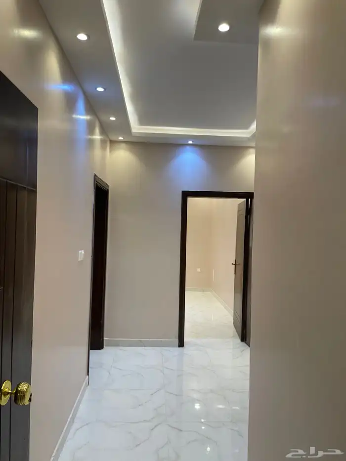 شقه للاجار في مخطط الرياض بجده 0