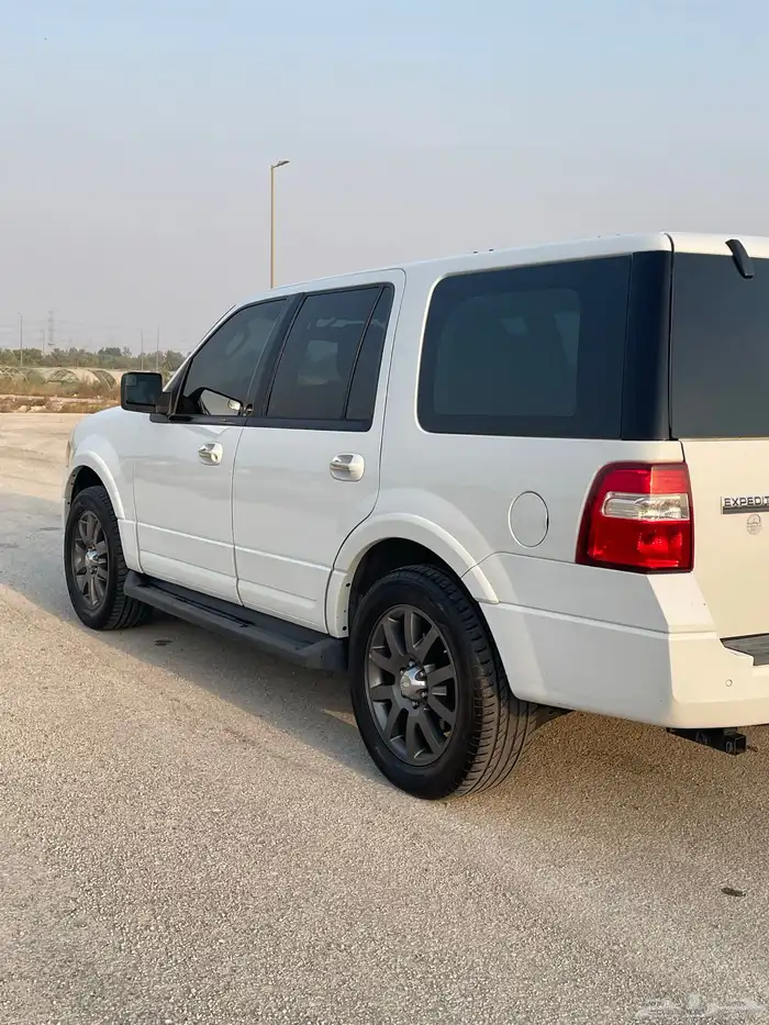 فورد اكسبديشن 2012 4