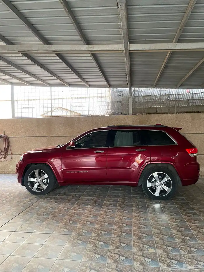 جيب جراند شيروكي أوفرلاند 2015 3