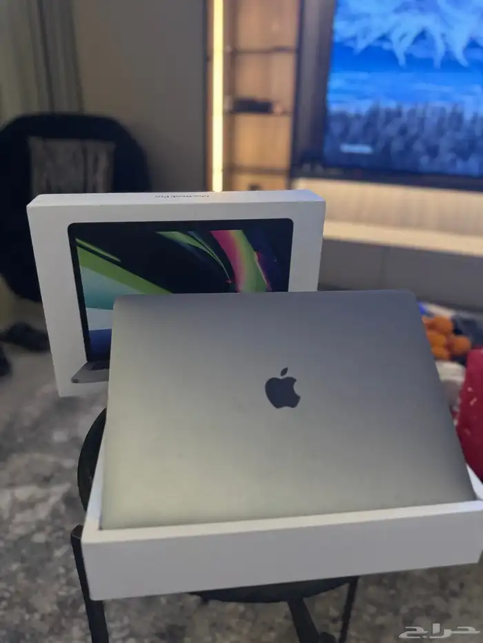 ماك بوك برو M1 2020   256GB ( تاتش بار) 0
