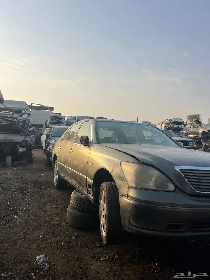قطع غيار لكزس تشليح 430 2004 مصدوم 2