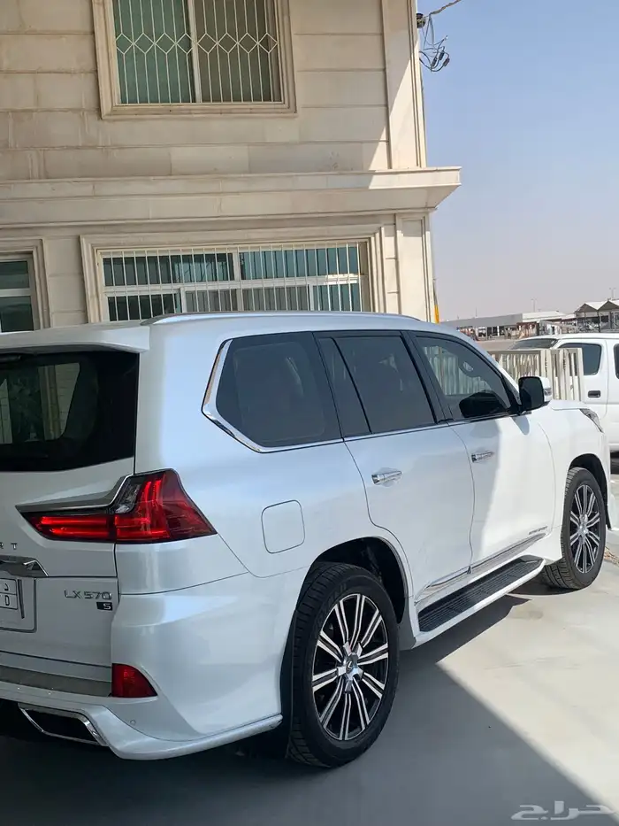 لكزس Lx 2019 فل كامل شرط الفحص 2