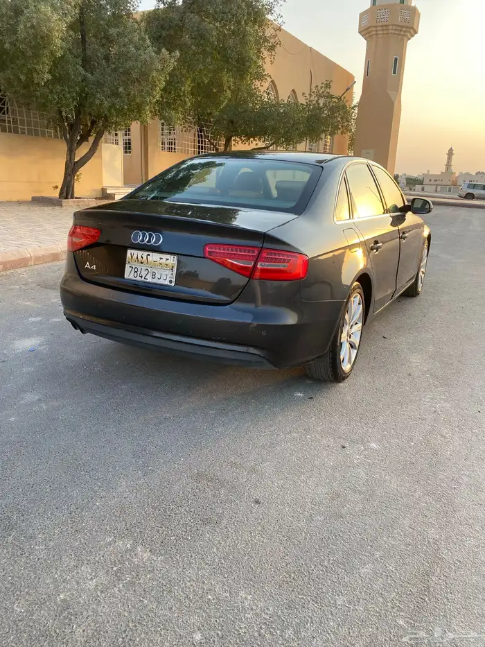 اودي A4 2014 1