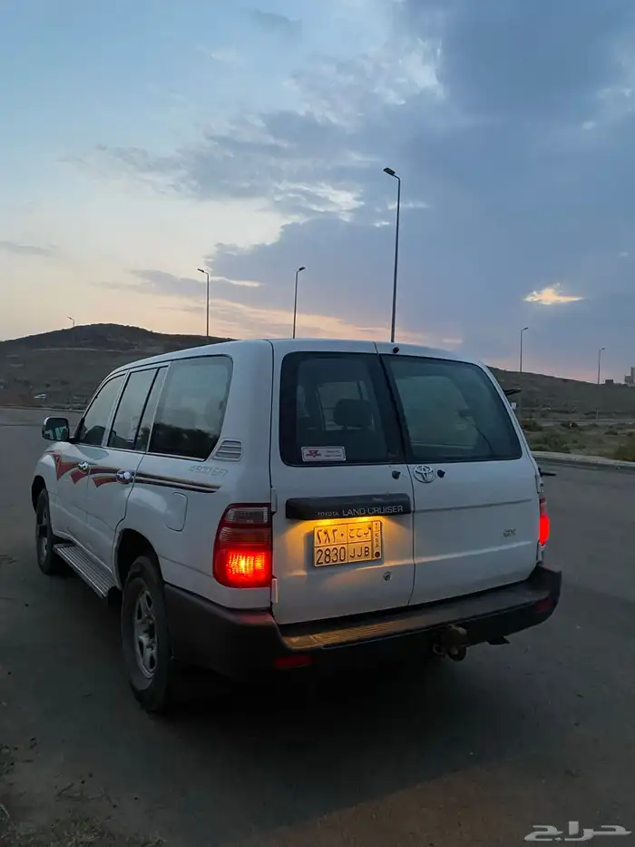 جيب لاندكروزر 1998 3