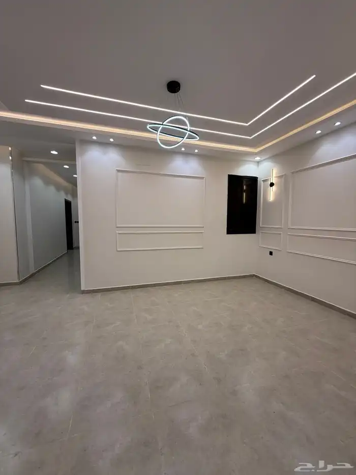 للبيع شقق ارضيه وعلويه بمخطط الراجحى طريق ابها الخميس 14
