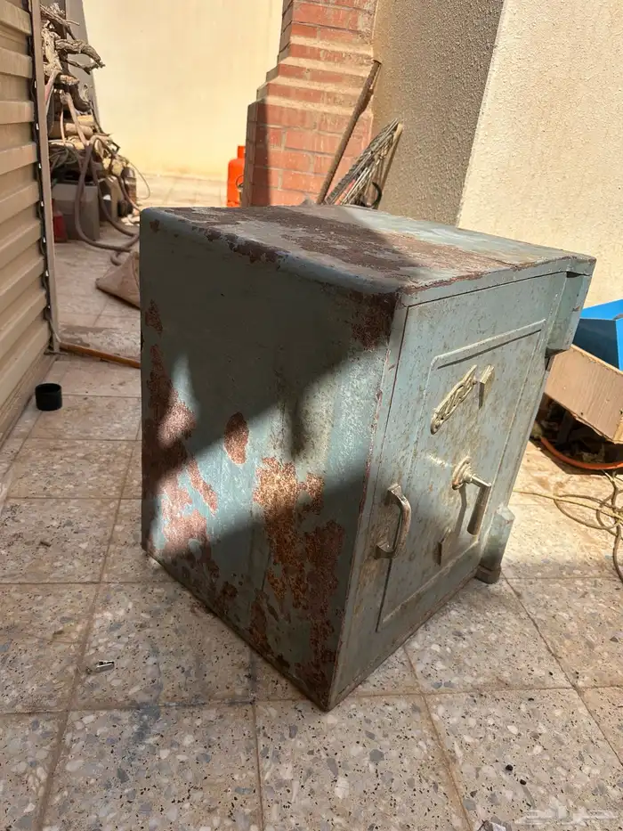 للبيع تجوري قديم ونظيف جدا 2