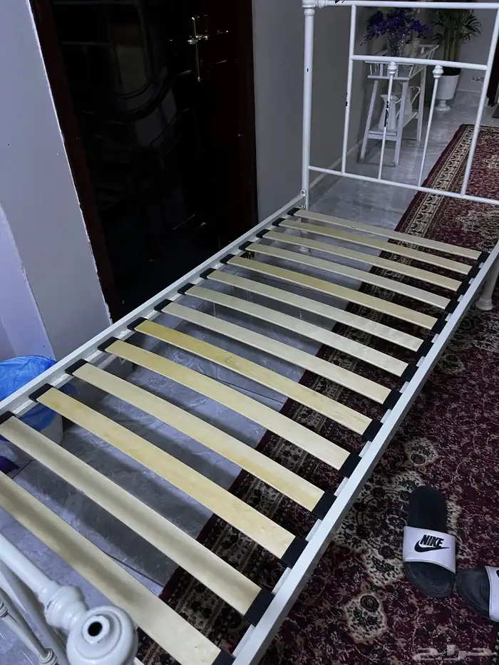 2 سرير حديد بحالة ممتازة 1