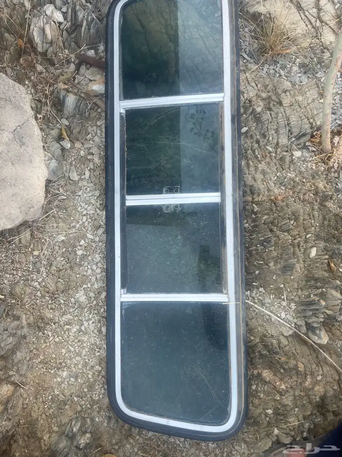 جيب شاص شباك خلفي 0