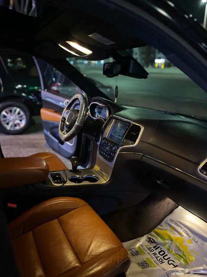 جيب جراند شروكي 6.4 SRT 19