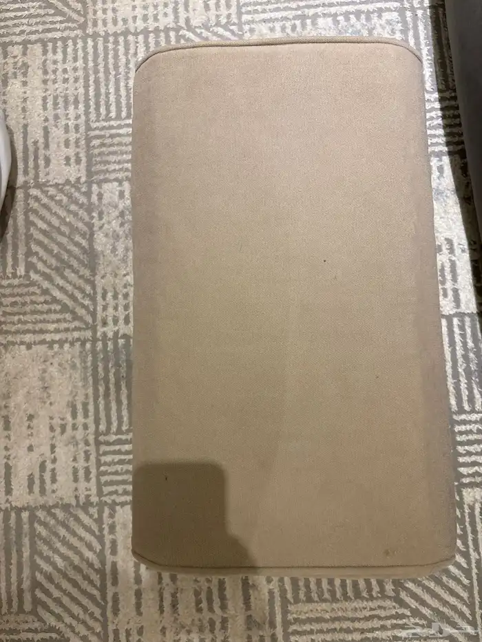 فراشه مقاسه 4 في 4 استخدام 3 شهور مع مساند ضهر 3