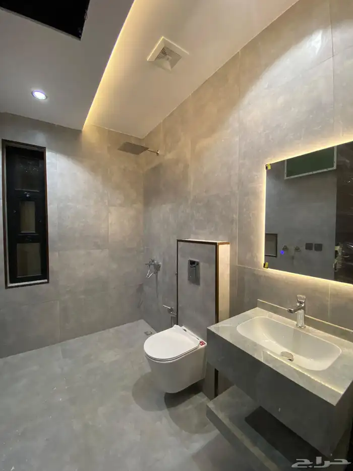 شقه تمليك للبيع تبوك حي الاخضر تشطيب فخم 1