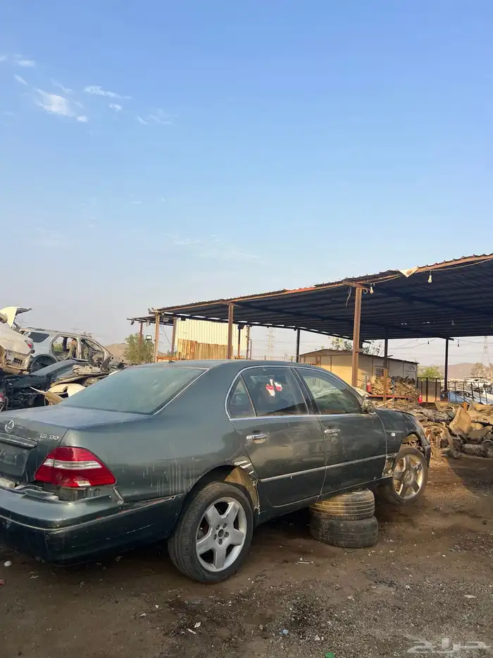 قطع غيار لكزس تشليح 430 2004 مصدوم 4