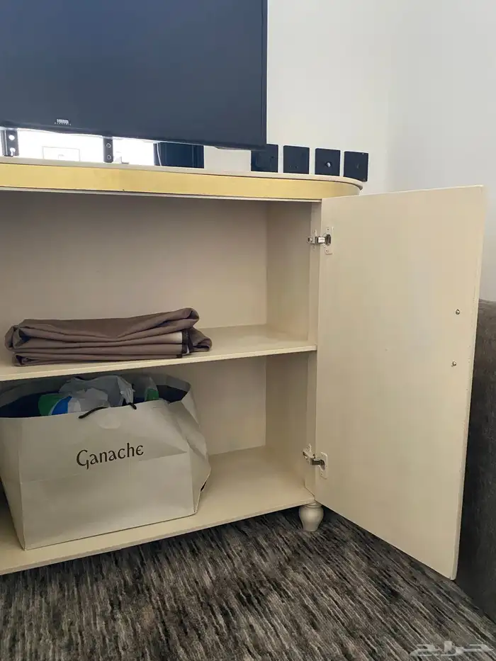 طاولة بوفيه 3