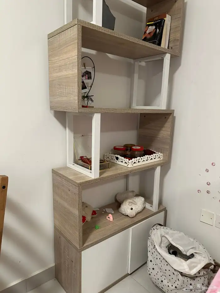 دولاب ارفف ينفع مكتب او ركن قهوة 0