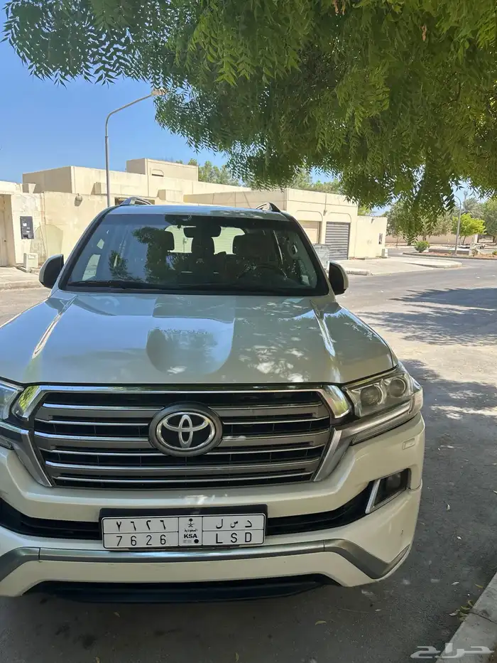 جيب لاندكروزر 2018 فل كامل الممشى 272000 1