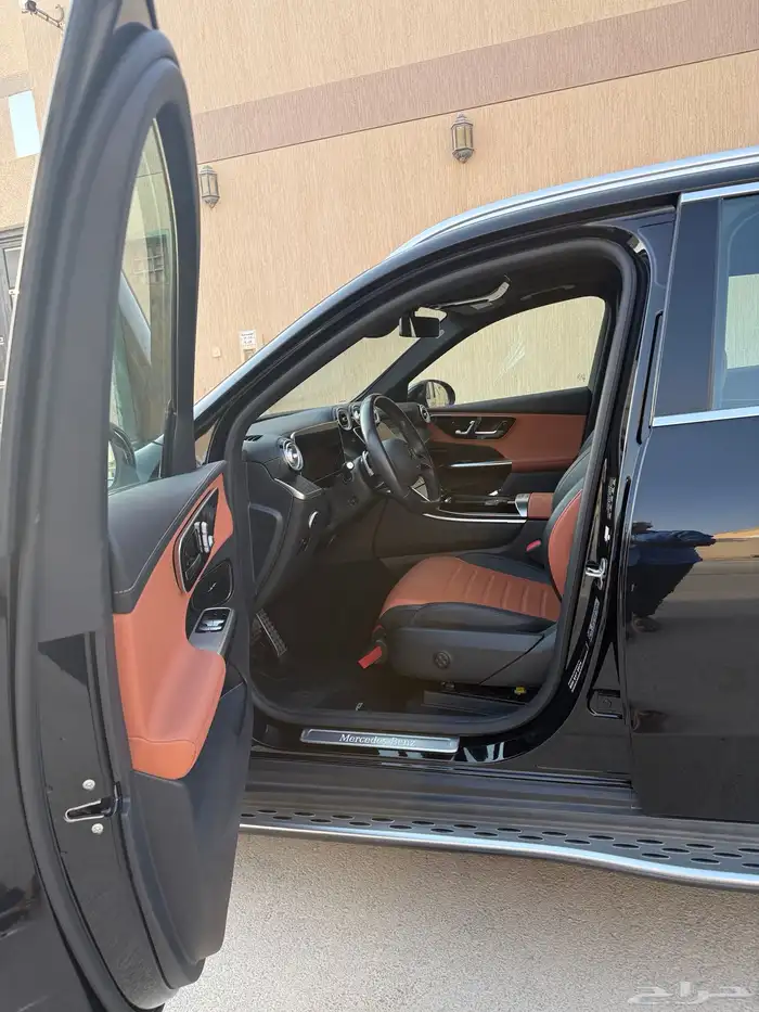 Mercedez SUV 3