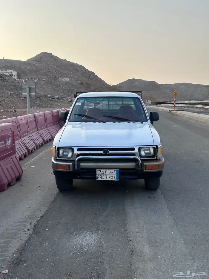 هايلوكس 1990 1