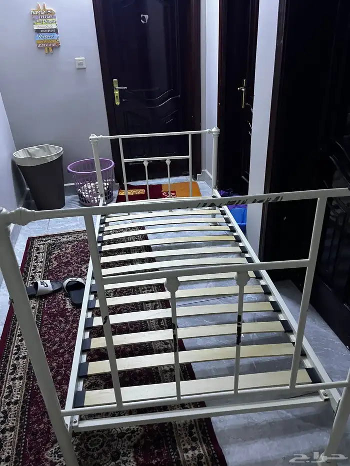 2 سرير حديد بحالة ممتازة 0