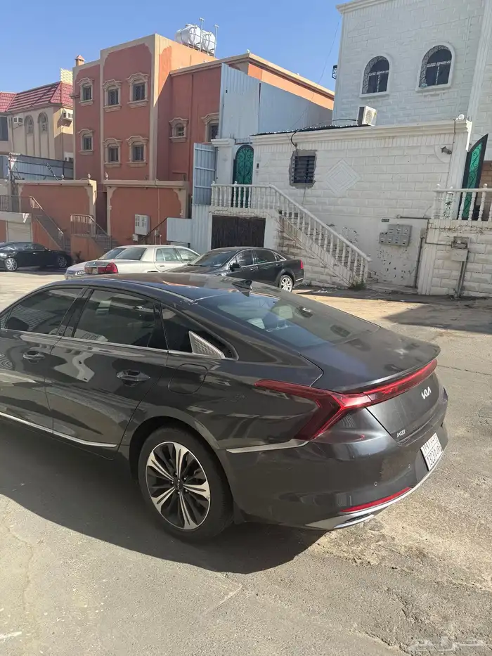 كيا k8 للبيع 2