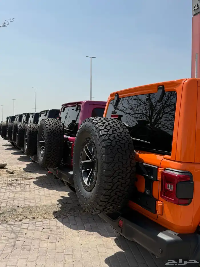 توفير جميع انواع جيب jeep رانجلر 6