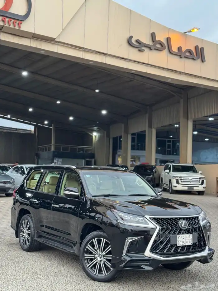 جيب لكزس LX570 S 2020 - عداد 75 الف فقط - مالك واحد 21