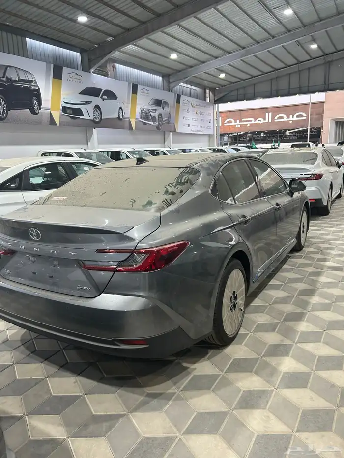 كامري 2025 LE هايبر سعودي تيتانيوم 5