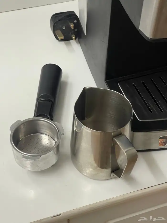 مكينه قهوه ساتشي مع ملحقات اضافيه 2