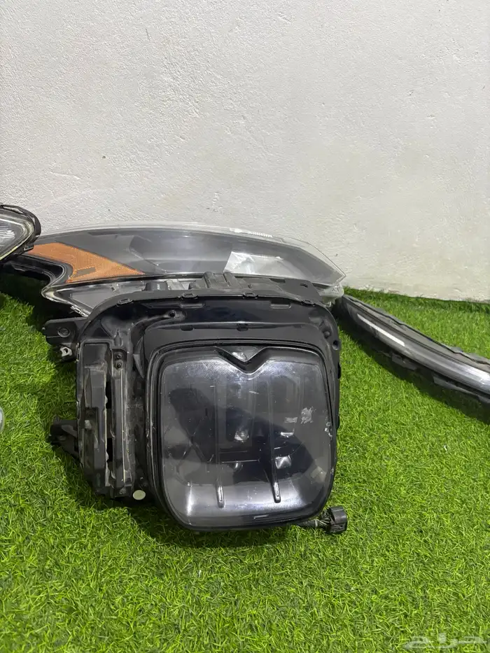 شمعة ازيرا 2025 يمين 0