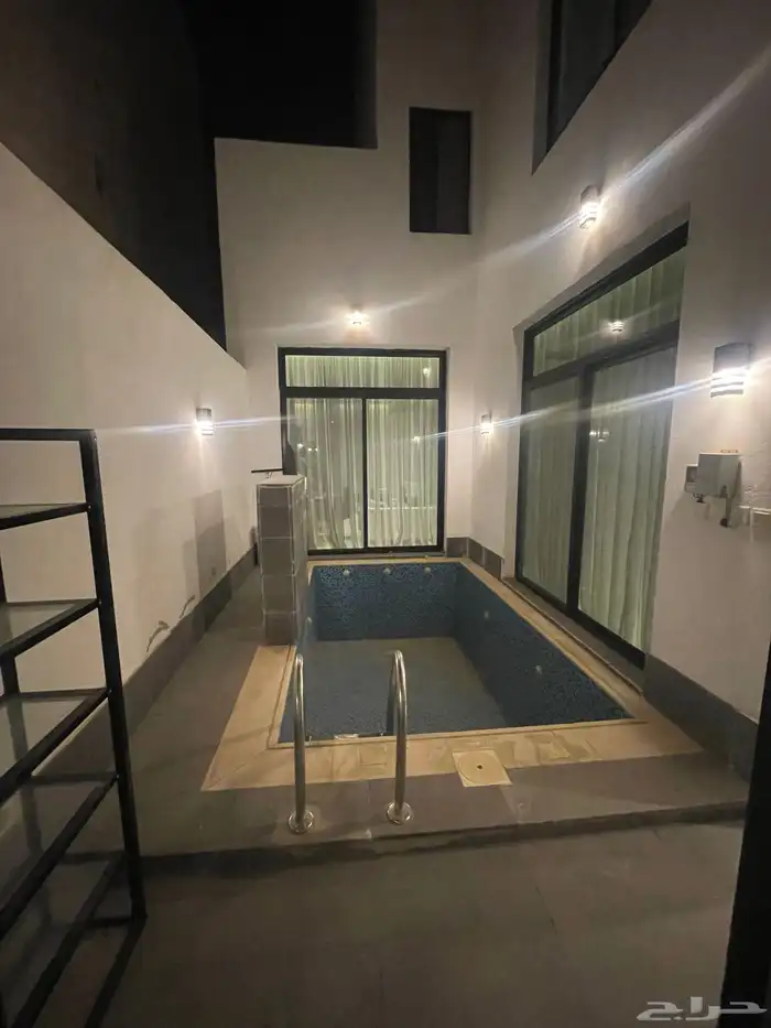 للإيجار فيلا مؤثثه في ابحر الشماليه 3