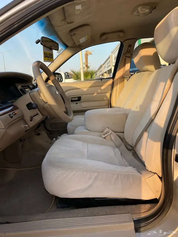 فورد فكتوريا 14