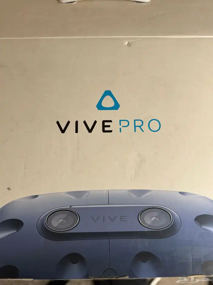 للبيع نظارة واقع افتراضي HTC Vive Pro مع وحدات التحكم 4