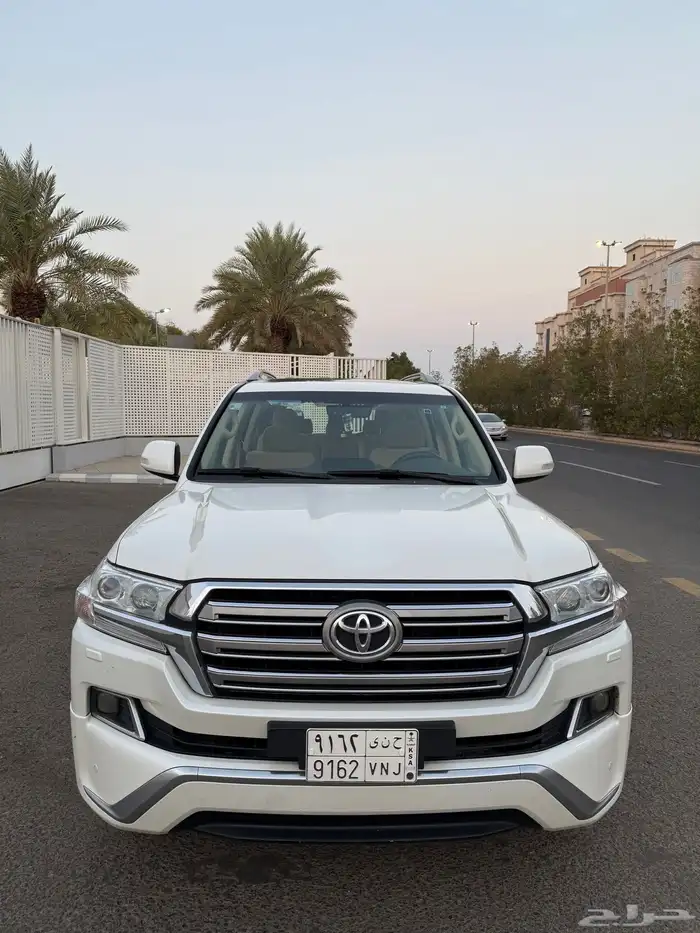 لاندكروز جي اكس ار 3 G.XR3 2017 0