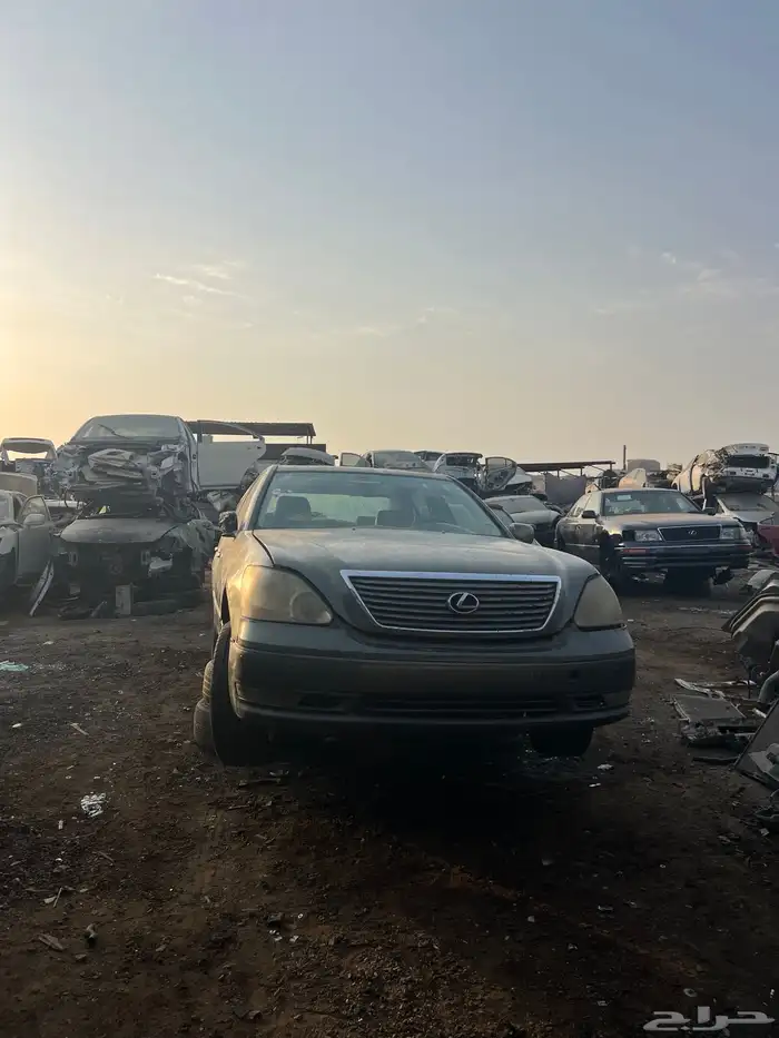 قطع غيار لكزس تشليح 430 2004 مصدوم 3
