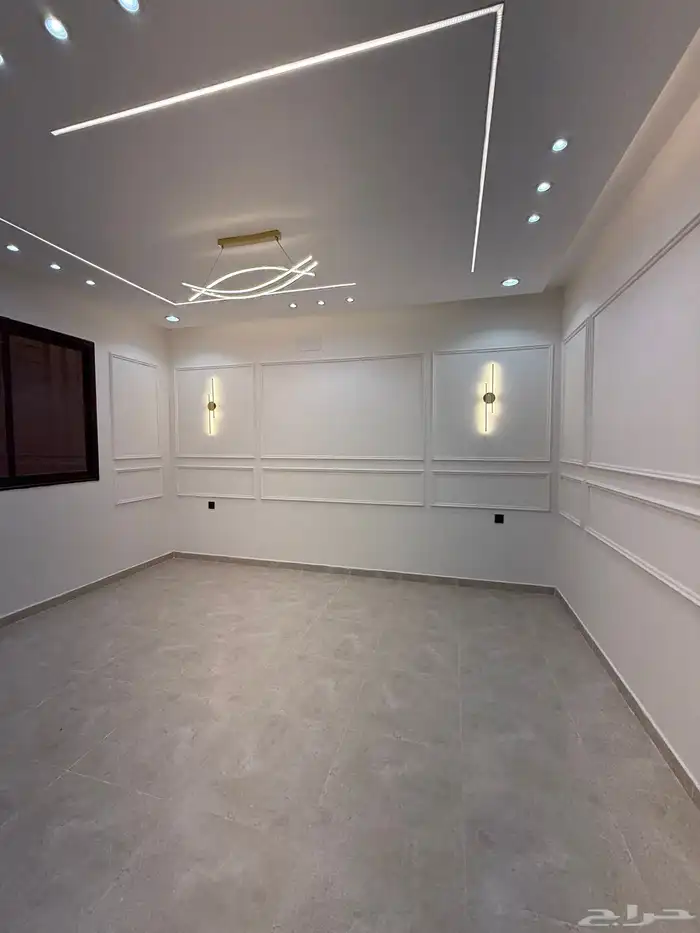 للبيع شقق ارضيه وعلويه بمخطط الراجحى طريق ابها الخميس 18